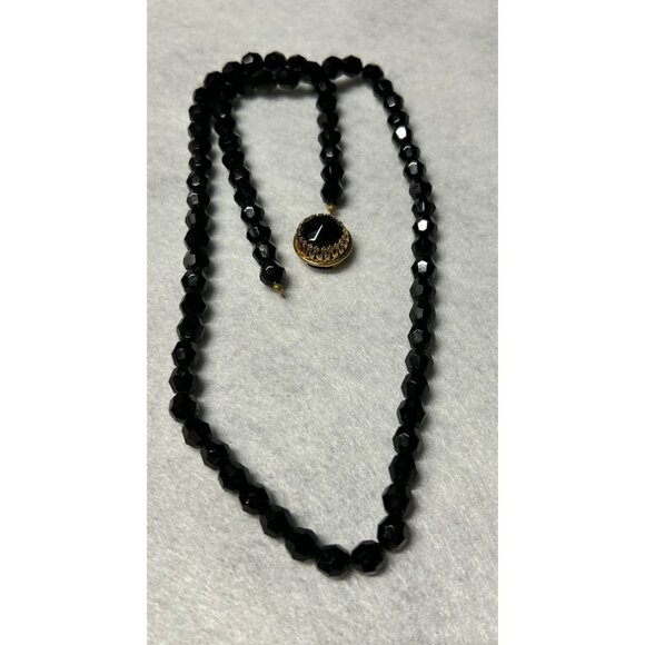Vintage Black Faceted Glass Bead Necklace with Gold Tone Clasp Deco 26" Long mis - Picture 8 of 8